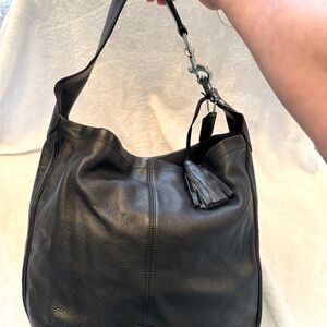 Coach Avery Leather Hobo F23309